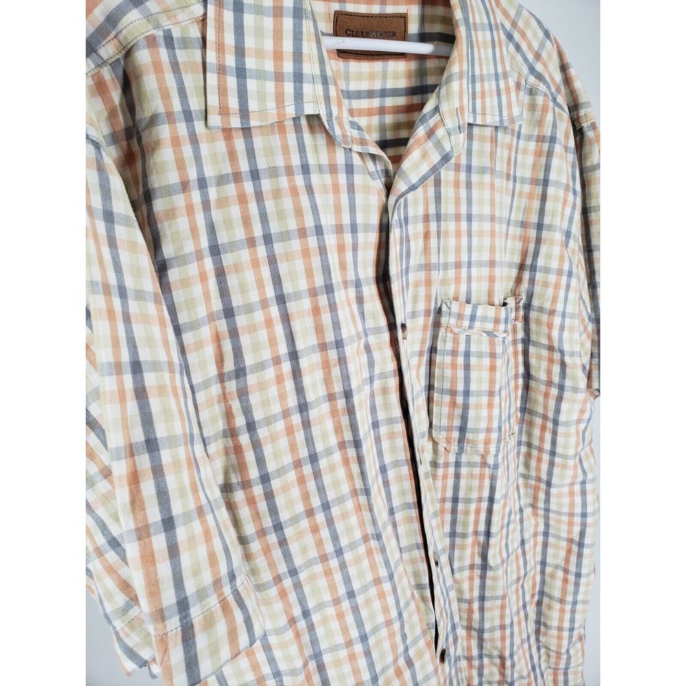 ClearWater Outfitters Colorful Plaid Short Sleeve Button Up Size L Very Good Con